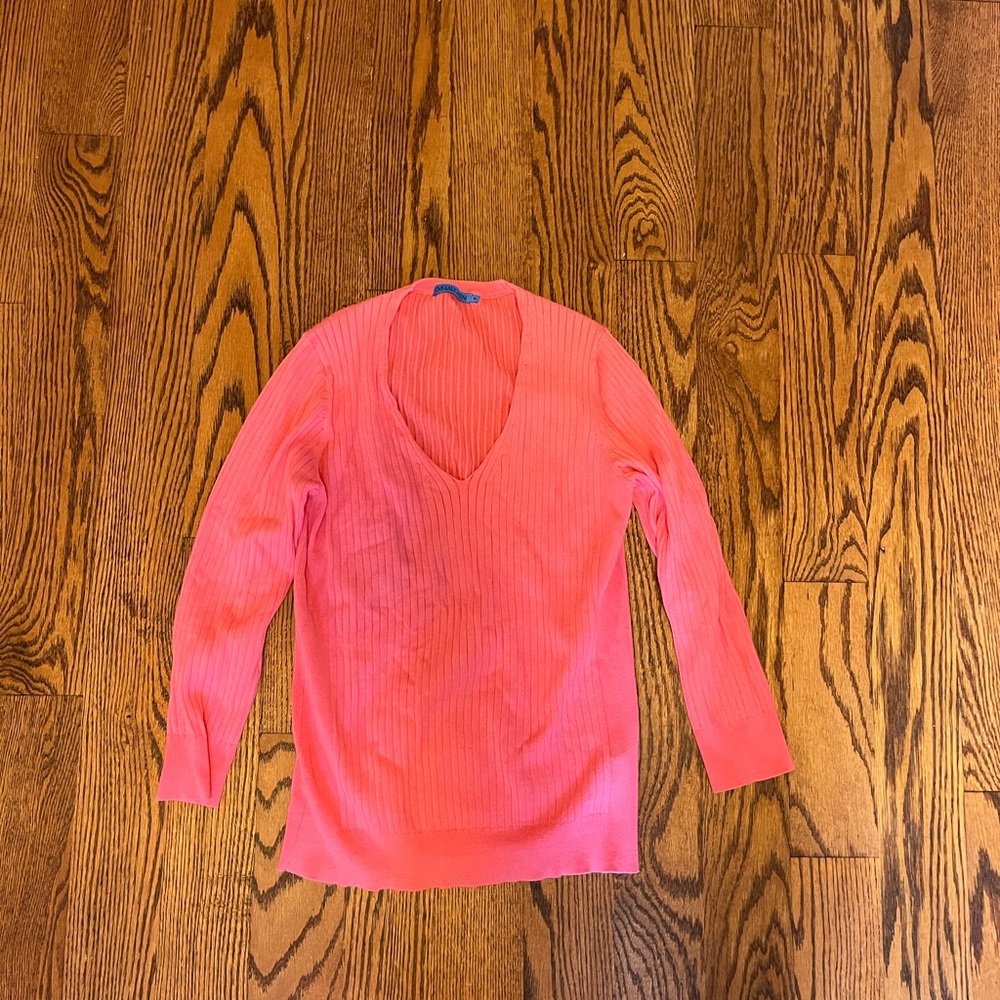 Women’s J.McLaughlin Pink V-Neck Sweater - size M